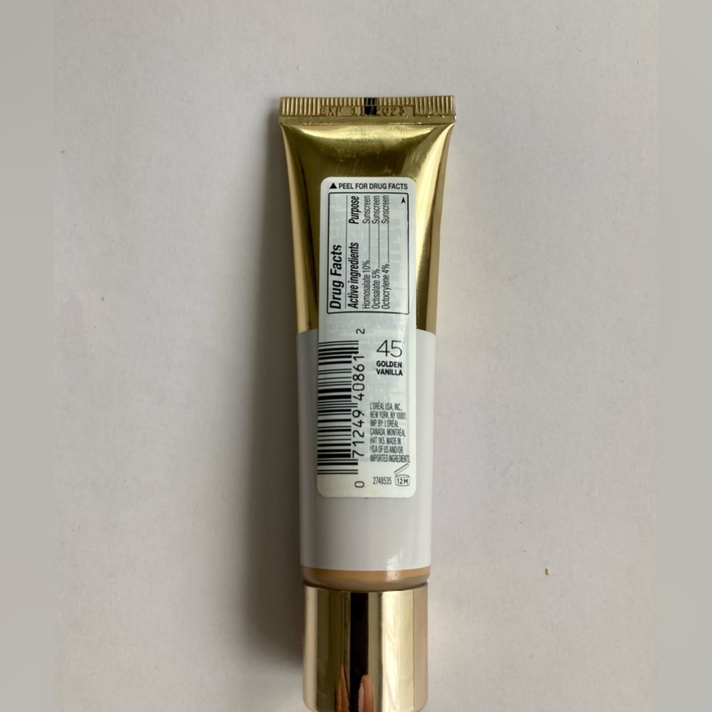 L’Oréal Age Perfect Radiant Serum Foundation Color - 45 (Golden Vanilla) 30ml - Picture 4 of 8